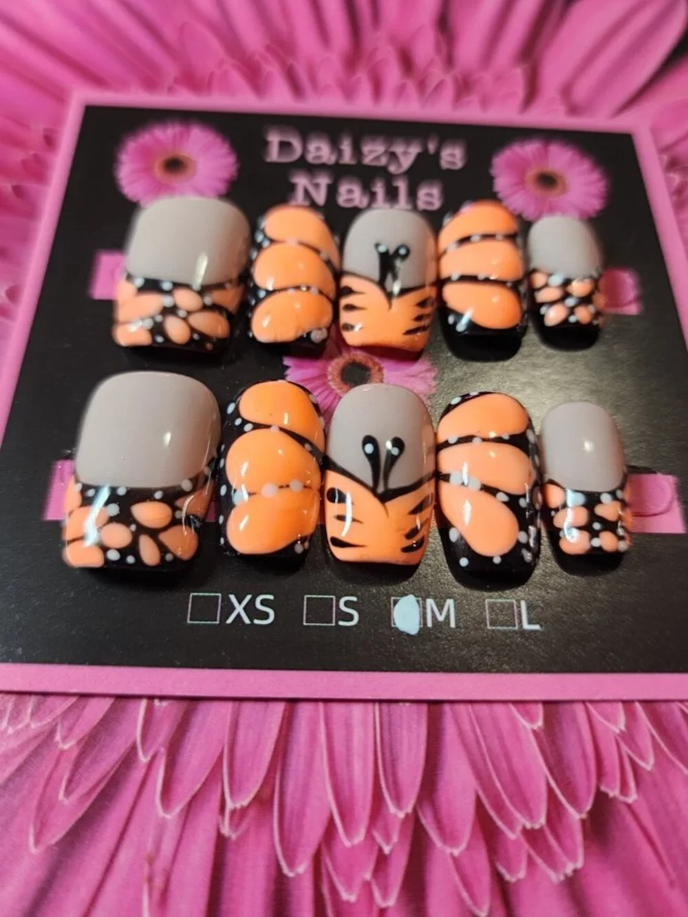 Medium Size Neon Butterfly Press-on Nail Set Handmade Squoval 2.0 Cm Length